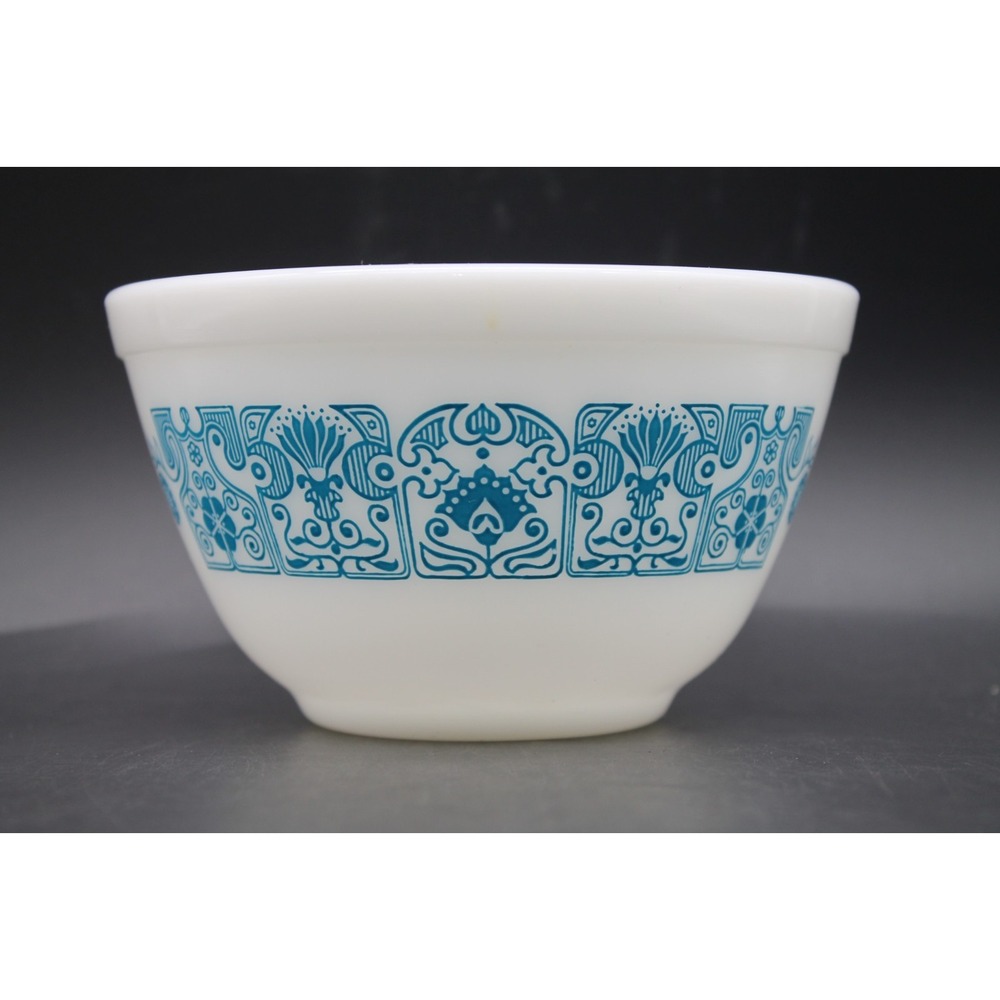 Vintage Pyrex Horizon Blue Nesting Mixing Bowls Set of 2 White Milk Glass USA - Picture 13 of 16